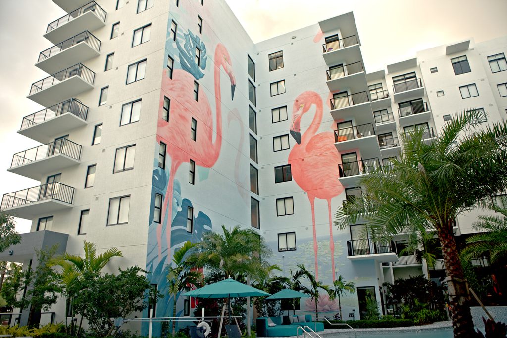 Color-Dreamers-huge-bird-mural-miami-doral.